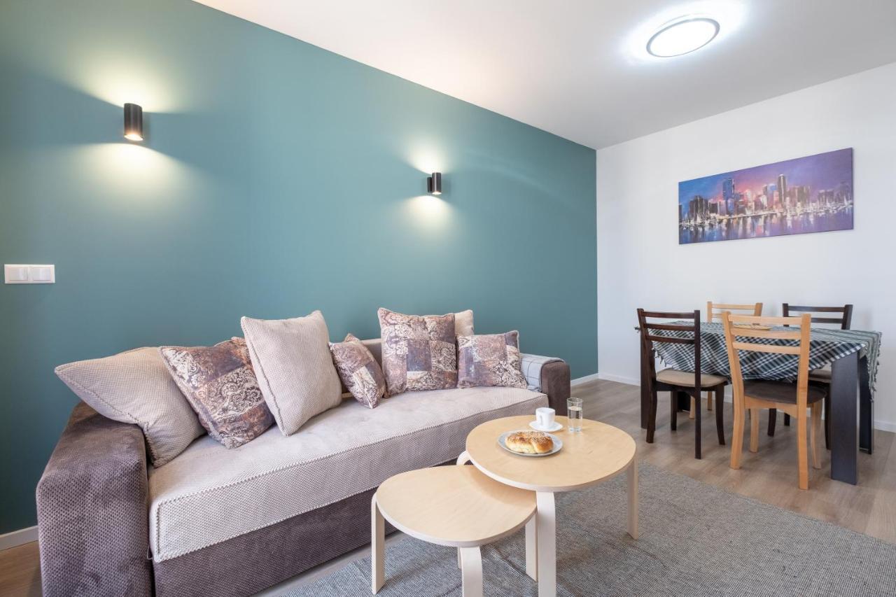 Large Terrace In Old Center Of Sofia By Flat Mаnager Apartment Luaran gambar